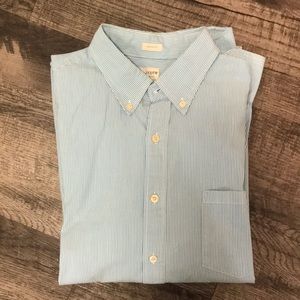 J crew men’s large button down shirt
